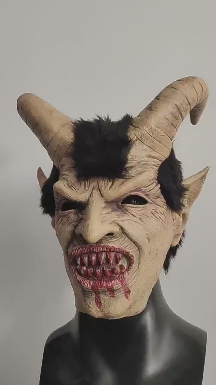 Lucifer Short Fur Mask